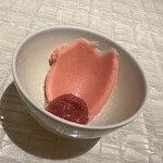 ベージュ アラン・デュカス 東京 - 