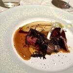 ベージュ アラン・デュカス 東京 - 