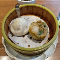 珞珈壹号 銀座店 - 肉焼売＆小籠包