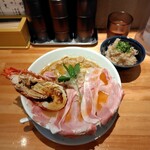 麺家 たけ田 - 伊勢海老付き伊勢海老の白湯そばと松葉蟹の炊き込みごはん