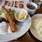 洋食料理カフェ ナンバリボン - 