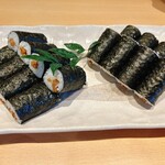 黄金寿司 - 孫ちゃんのため、納豆巻もオーダー。