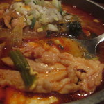 27929761 - 牛スープにチキン入ってます。韓国春雨もはいってます。