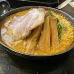 麺屋 蔵人 - 焼き味噌豚骨