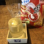 麹町いづみや しろ - カルビーかっぱえびせん ・翠巒 純米吟醸無ろ過生原酒