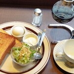 倉式珈琲店 - モーニング。コーヒーは自分で入れてね