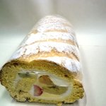 ウベール - ビスキュイロール（プレーン）1,050円