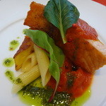 シェ ジロー - サーモンのポワレ