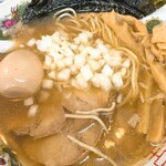 中華そば わた辺 - 刻み玉ねぎ