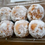 長萬製菓 - あんドーナツ　６個入　LUMIX DC-GF10＋LUMIX G 20mm F1.7 ASPH.