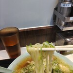 新橋ニューともちんラーメン - 麺リフト♪