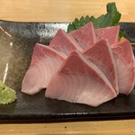 うみからそらへ - オリーブブリ刺　近景（しっとり感が堪らない、デカい！）