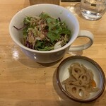 うみからそらへ - 定食のサラダ（和ドレ）、小鉢