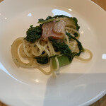 ボーノ - かつお菜とベーコンのペペロンチーノ　お裾分けの図