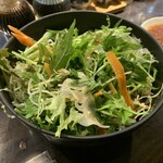 肉の雷橋 - サラダ（おかわり無料）