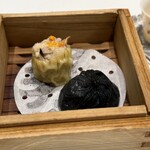 279332057 - トリュフ入り小籠包と広東焼売