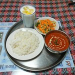 ダウラギリ - 知人のマルマセット 本日のカレー(かぼちゃのカレー)辛口・ライス・マンゴーラッシー