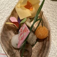 一游 - 蟹茶巾寿司鮭子 餅花見立て大王松刺し 鮑 勝栗 百合根熨斗梅 宝珠玉子 牛蒡丸