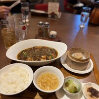 正宗広東私房菜サワダ 梅田エスト店 - 澤田流麻婆豆腐セット　1528円