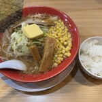 旭川味噌拉麺 ばんから - 料理写真:味噌バターコーン