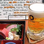 温鮮酒場 ちょんまげ - あけおめセットのお造りとサッポロ黒ラベル生ビール