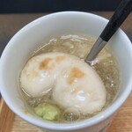 日本料理 TOBIUME - 旬　福を取り込む　　天然虎河豚の白子　茶碗蒸し　出汁の中でも、つっぱりの様な弾力　弾けそうです… 中は濃厚で食べると溢れでる旨味でした◎