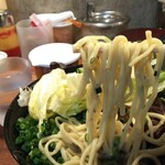 家系ラーメン クックら - 麺リフト