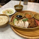 シンガポール 海南鶏飯 - 