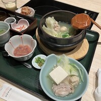 水たき料亭 博多華味鳥 ヒルトンプラザウエスト店 - 