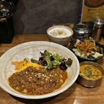 SPICY CURRY 魯珈 - 