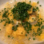 はらまさ - フグの白子とカラスミの蒸し寿司（白子をつぶしながら頂きます）