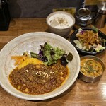 SPICY CURRY 魯珈 - 