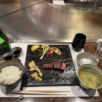 鉄板焼　堂島 - 