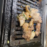 焼肉 六甲園 - 一度に焼きます