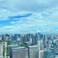 ザ タヴァン グリル＆ラウンジ - 