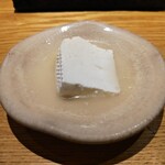 279360997 - 