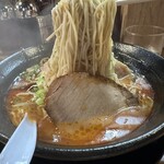 博多吉もん - 麺リフト