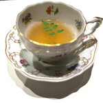 DOMANNAKA牛哲 - 季節の一口スープ