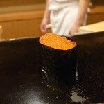 日本橋蛎殻町 すぎた - いくら軍艦