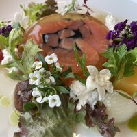 レストラン Chef's Theatre - 前菜　レモンバーベナ、トラウトサーモン、オリーブ 