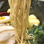 麺屋 伍利羅 - ストレート細麺