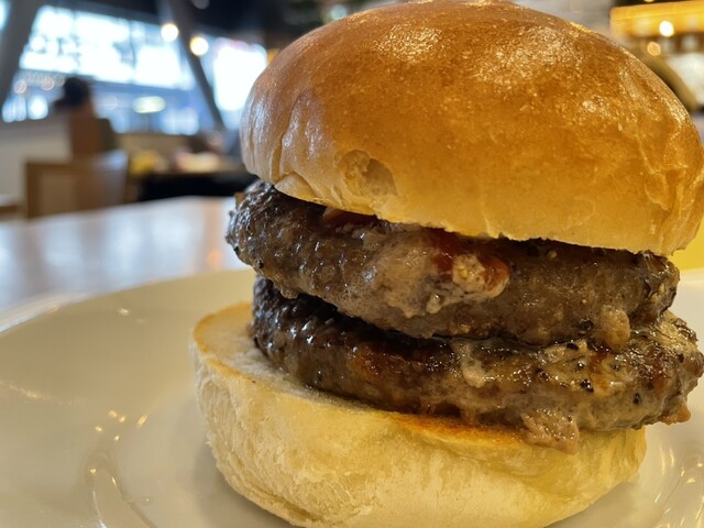 DOUG 'S BURGER Hiroshima Eki photo 2