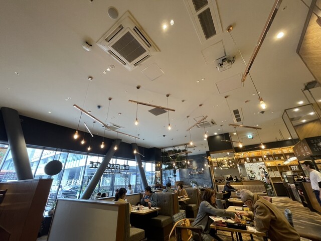 DOUG 'S BURGER Hiroshima Eki photo 4