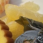 割烹 一の矢 - おせちと言えばカズノコ。ポリポリ^_^