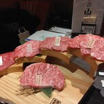 焼肉名匠 山牛 - 