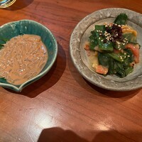 蕎麦 蘇枋 - 塩辛とみる貝と葱の酢味噌和え　　　　　　　810円と850円