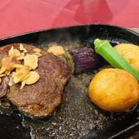 びふてき洋食存じやす - 