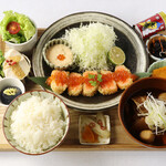 オサカナ喫茶イエローテイル - メイン写真: