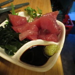 立ち呑みのさのや - まぐろ切り落し　280円(2014.5)