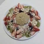 Greek Parlor - メリースノーストロベリー　1,850円